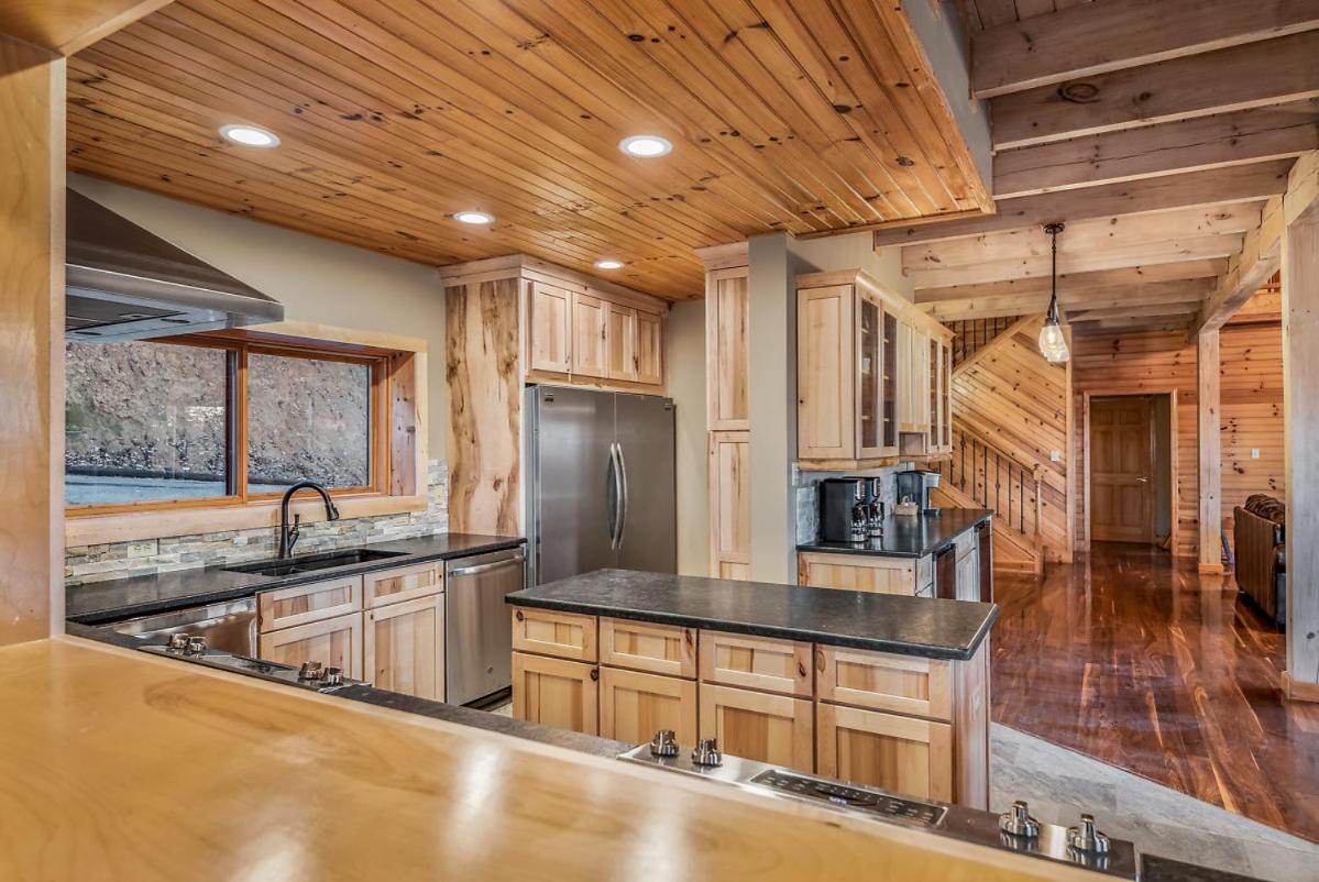Tanglewood Mountain Lodge By Stony Brook Cabins Sevierville Exterior foto